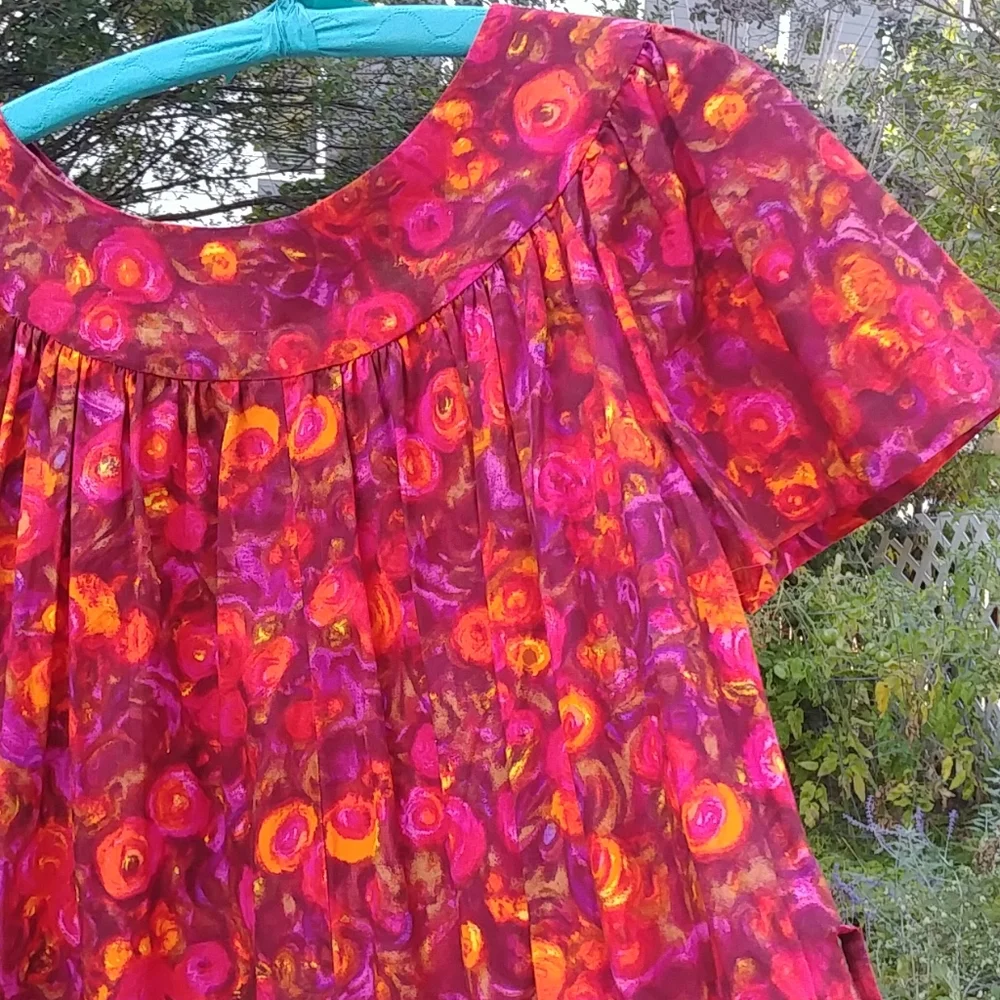 Vintage Atumunal MuuMuu - Picture 8 of 10